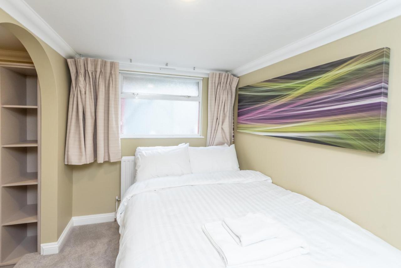Uno Hotel Heathrow Windsor Slough Exterior foto