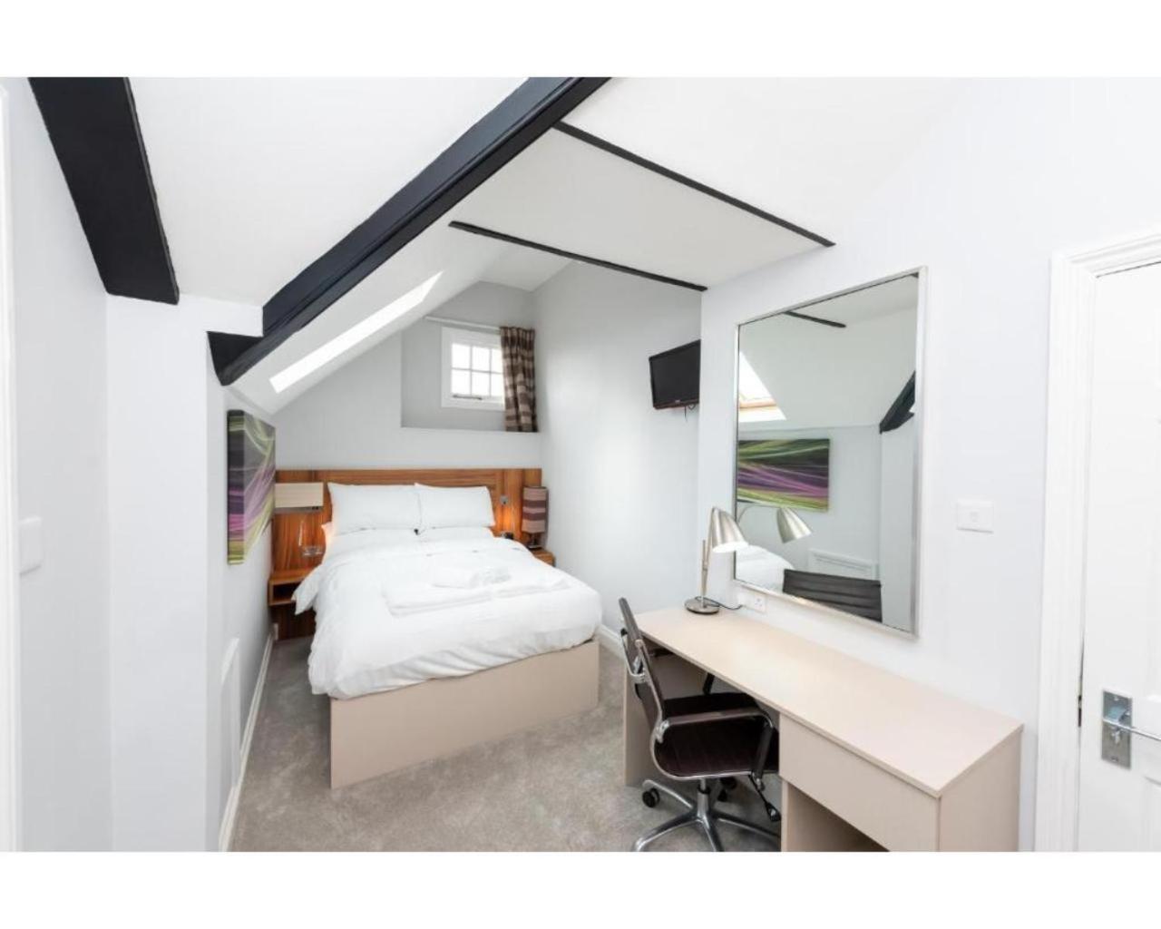 Uno Hotel Heathrow Windsor Slough Quarto foto